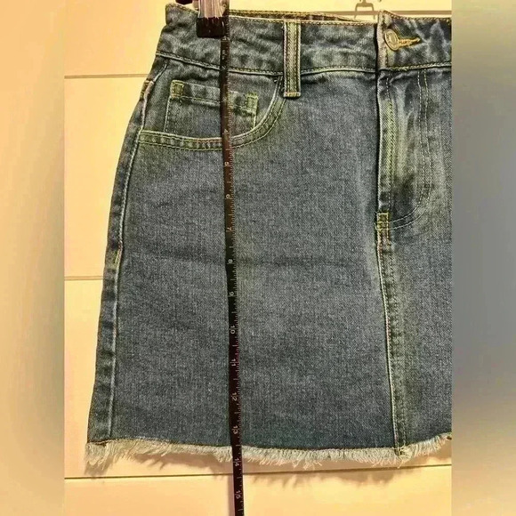 Forever 21 denim skirt - XS - Picture 4 of 5